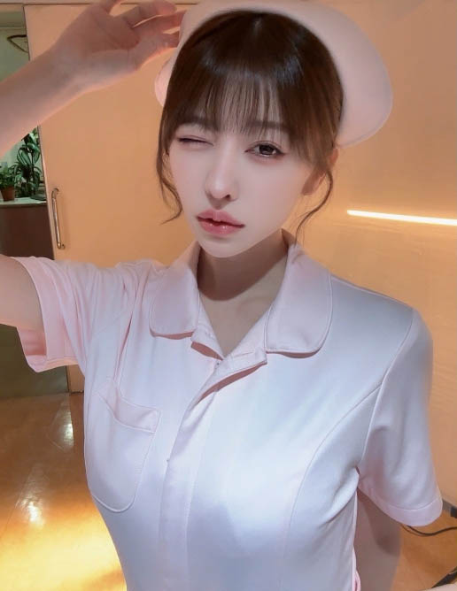住院无法洗澡没关系！痴女护士「森日向子」用舌头帮你舔干净
