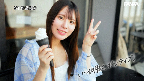 神似换乘恋爱嘉宾的「美乳练习生」出道，「高挑诱惑曲线」被封「博多宝石」！